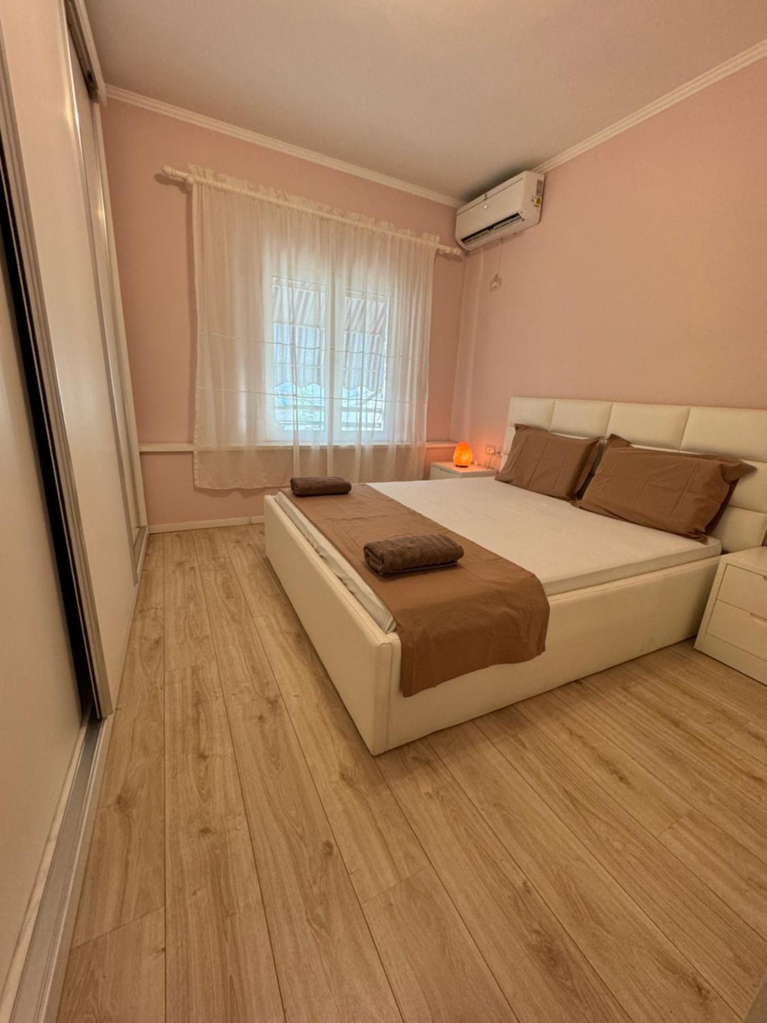 Bejart 7 Apartamento Tirana